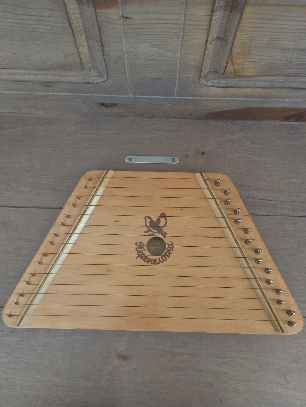 European Expressions International Lap Harp